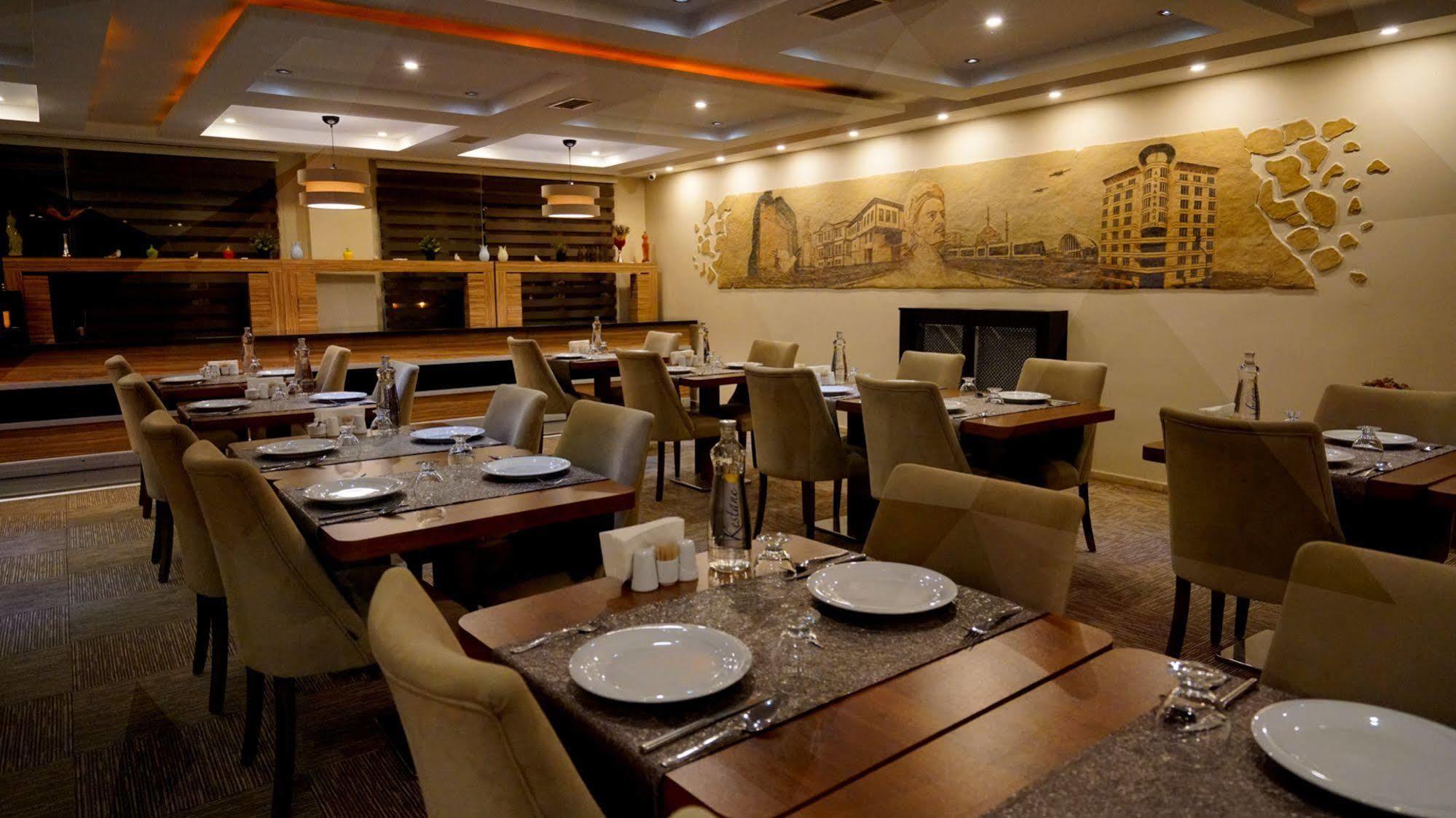 Es Albatros Hotel Eskişehir Eksteriør billede