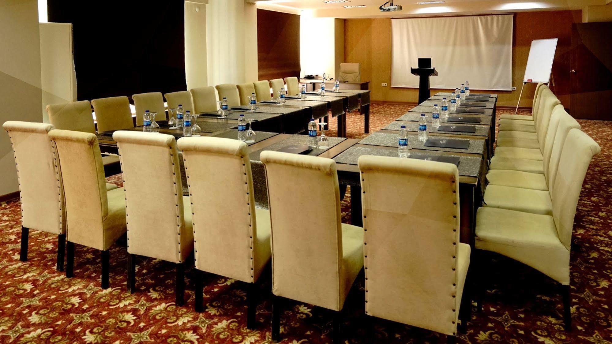 Es Albatros Hotel Eskişehir Eksteriør billede